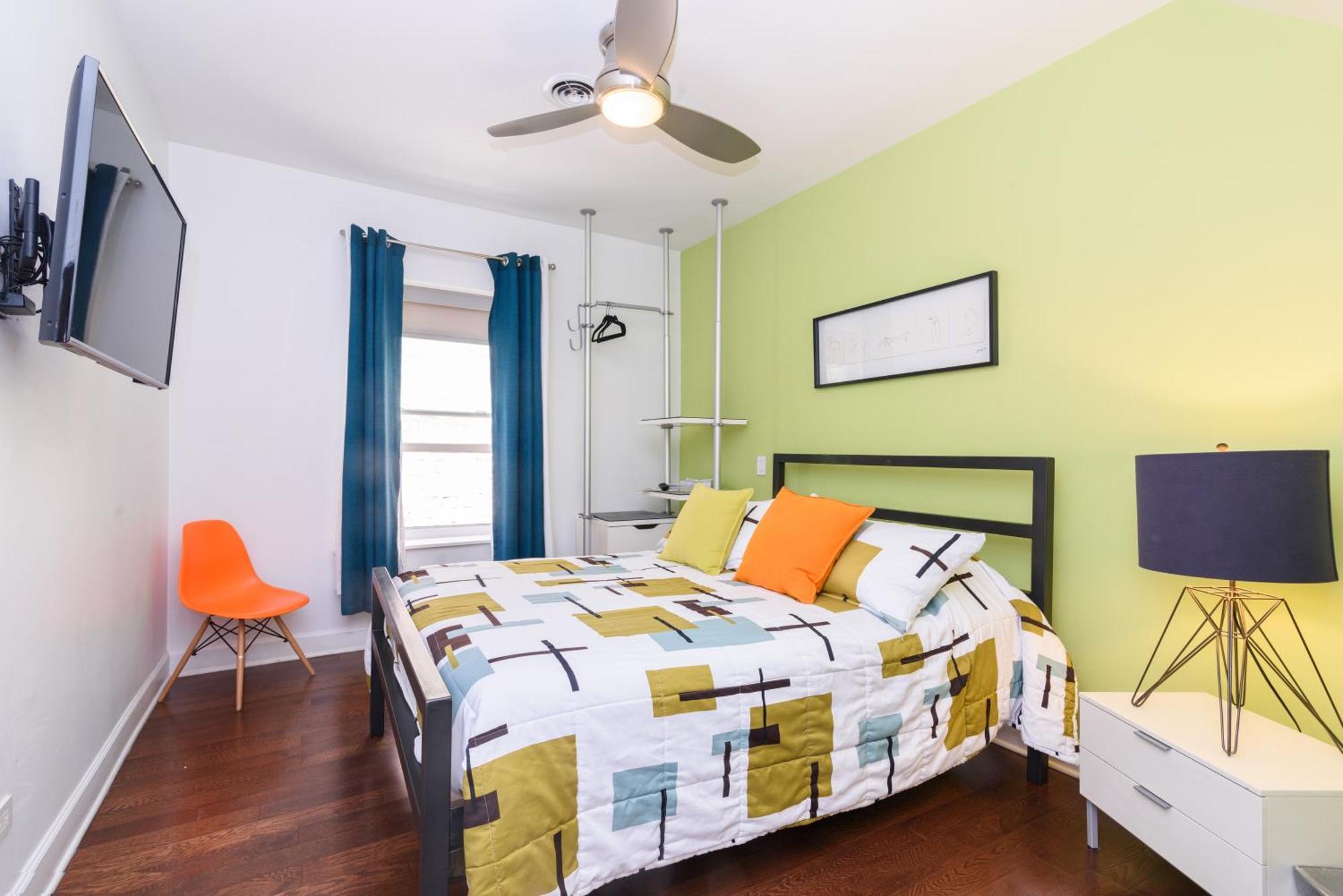 House 5863- Chicago'S Premier Bed And Breakfast Room photo