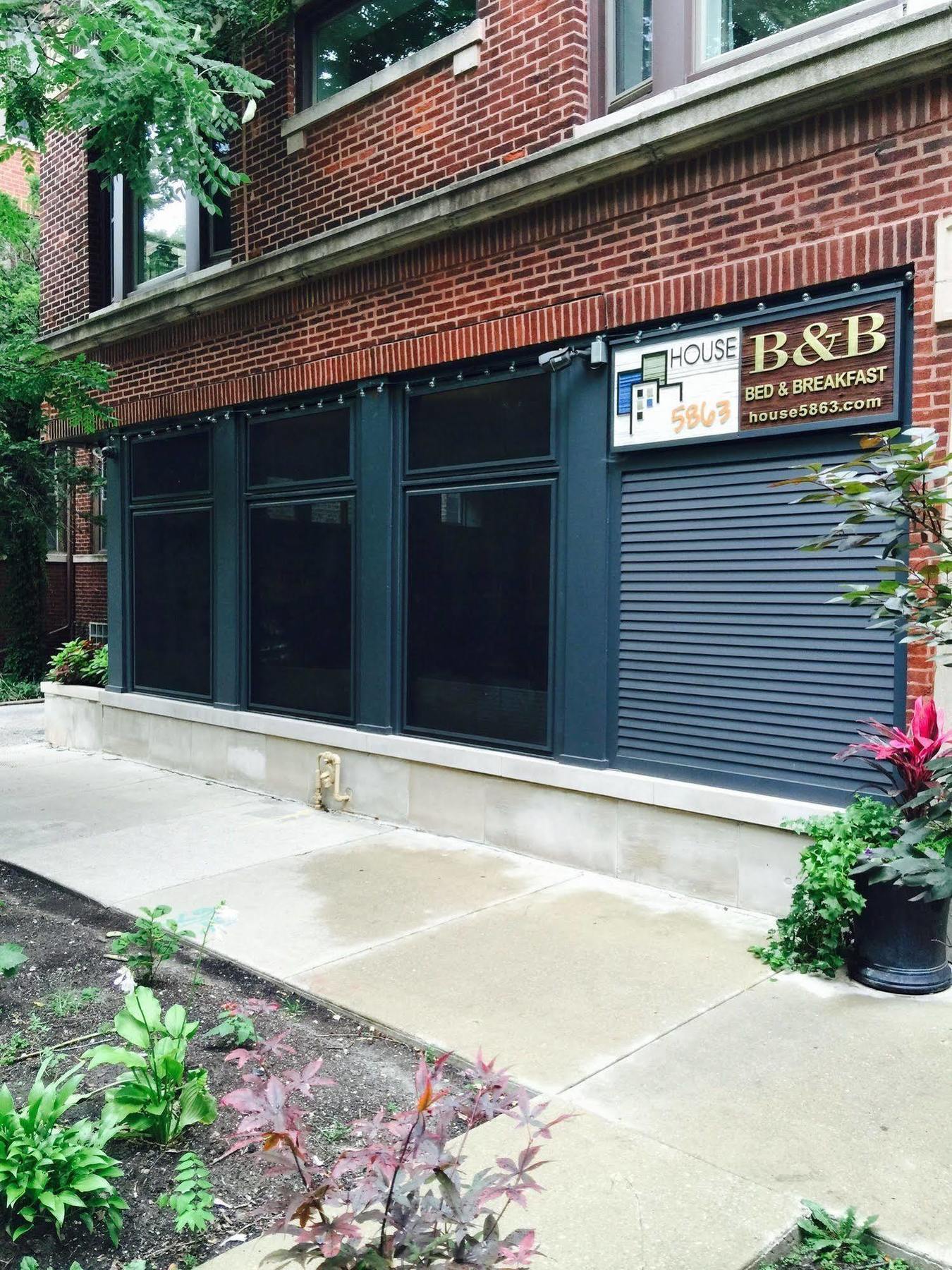 House 5863- Chicago'S Premier Bed And Breakfast Exterior photo
